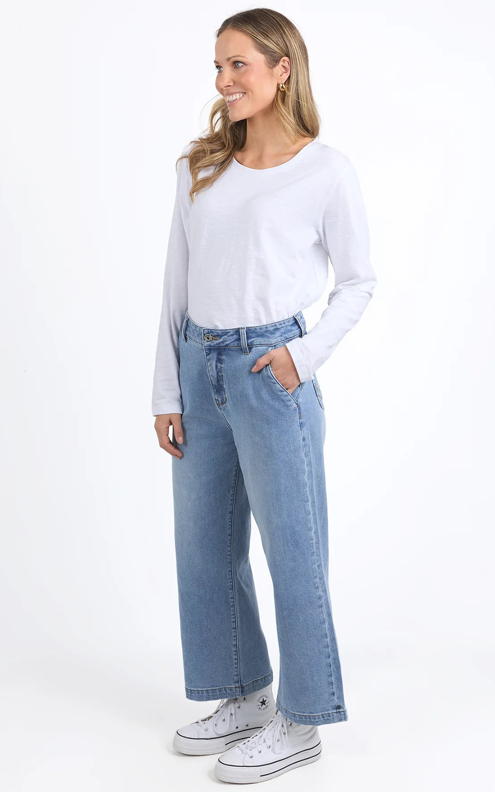 Izzy Wide Leg Jean product photo.