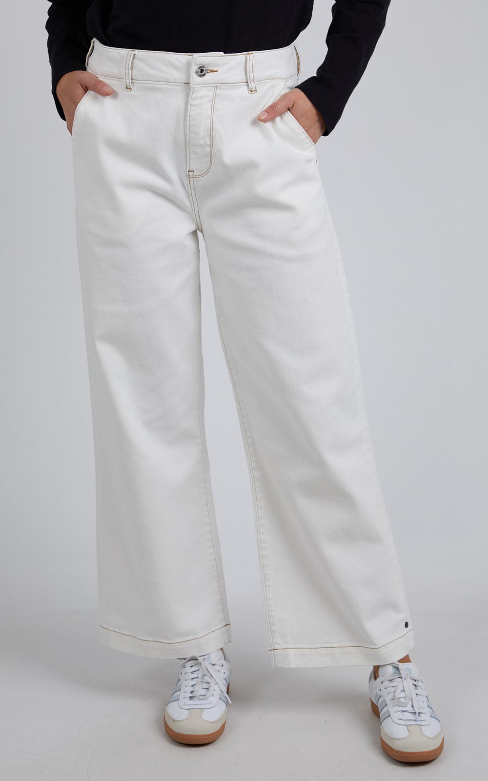 Izzy Wide Leg Jean  product photo.