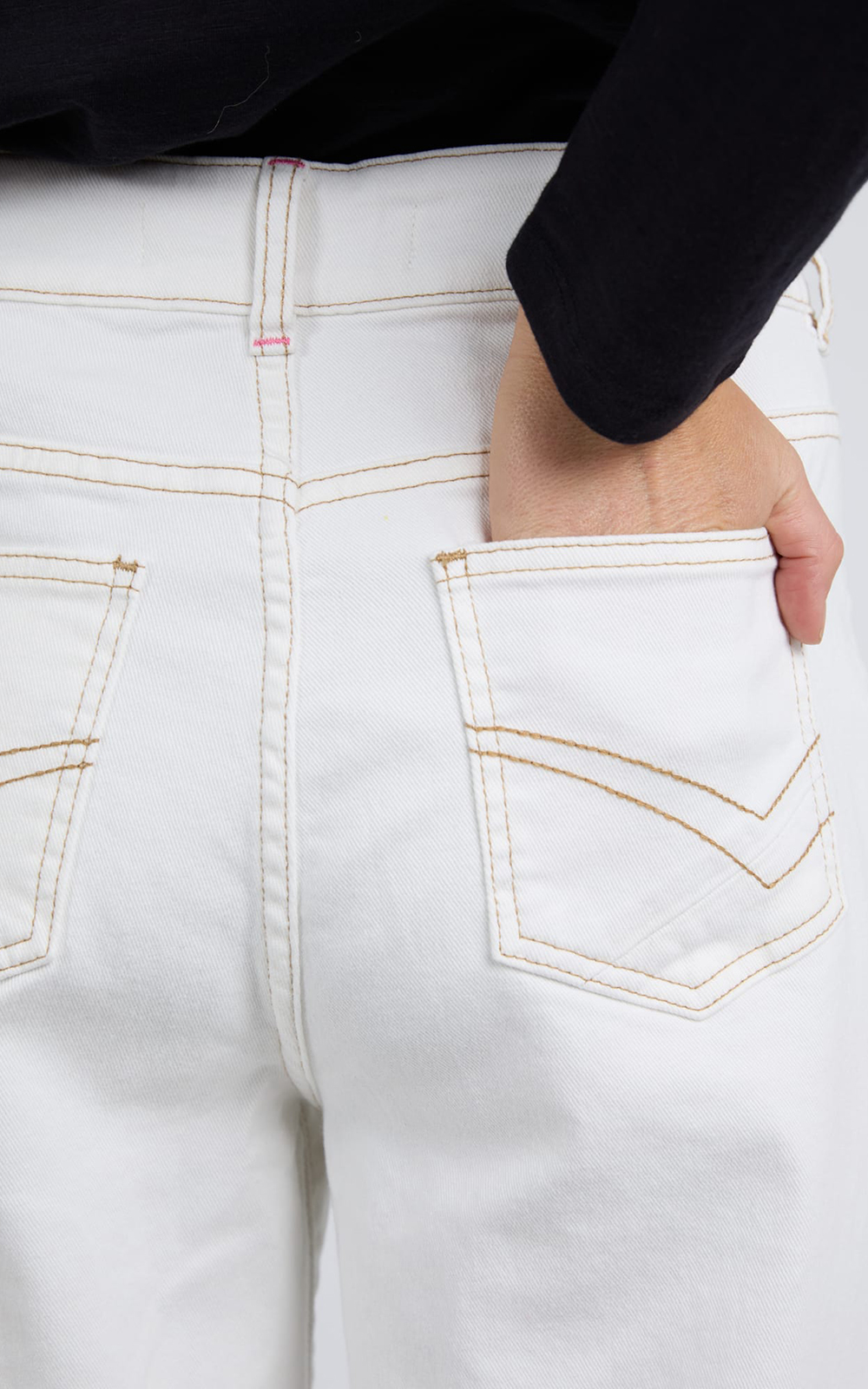 Izzy Wide Leg Jean  product photo.