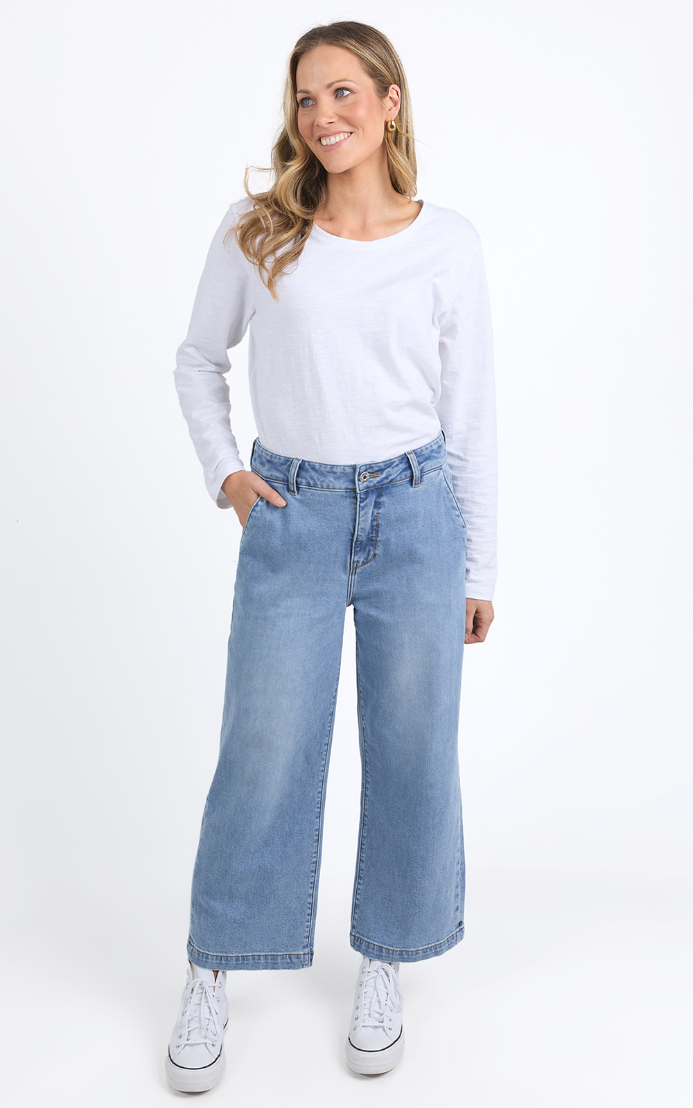 Izzy Wide Leg Jean  product photo.