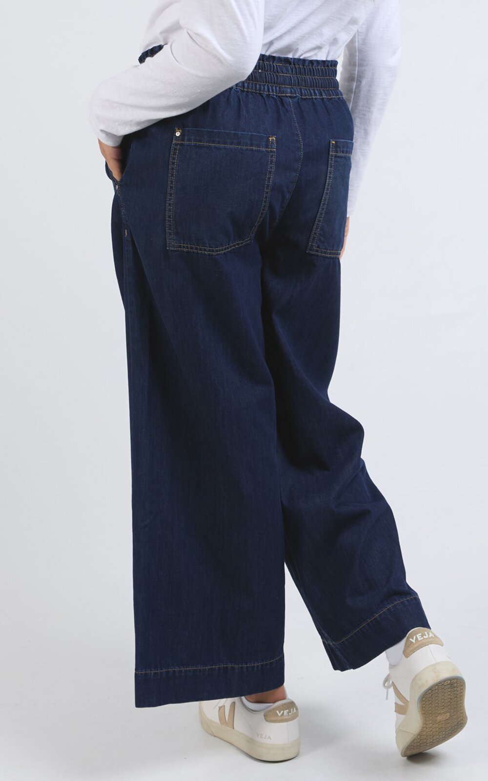 Greta Wide Leg Pant product photo.