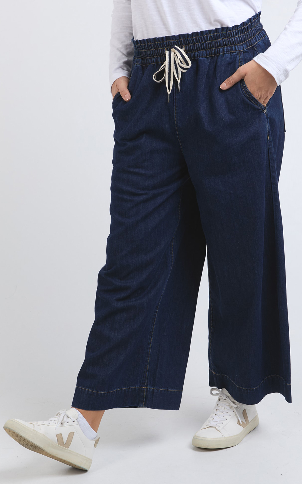 Greta Wide Leg Pant  product photo.