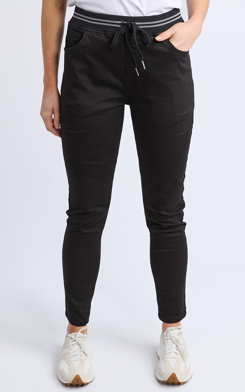 Margo Jogger product photo.