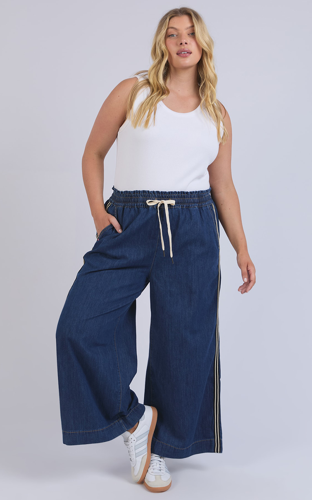 Greta Wide Leg Pant W Side Tape  product photo.