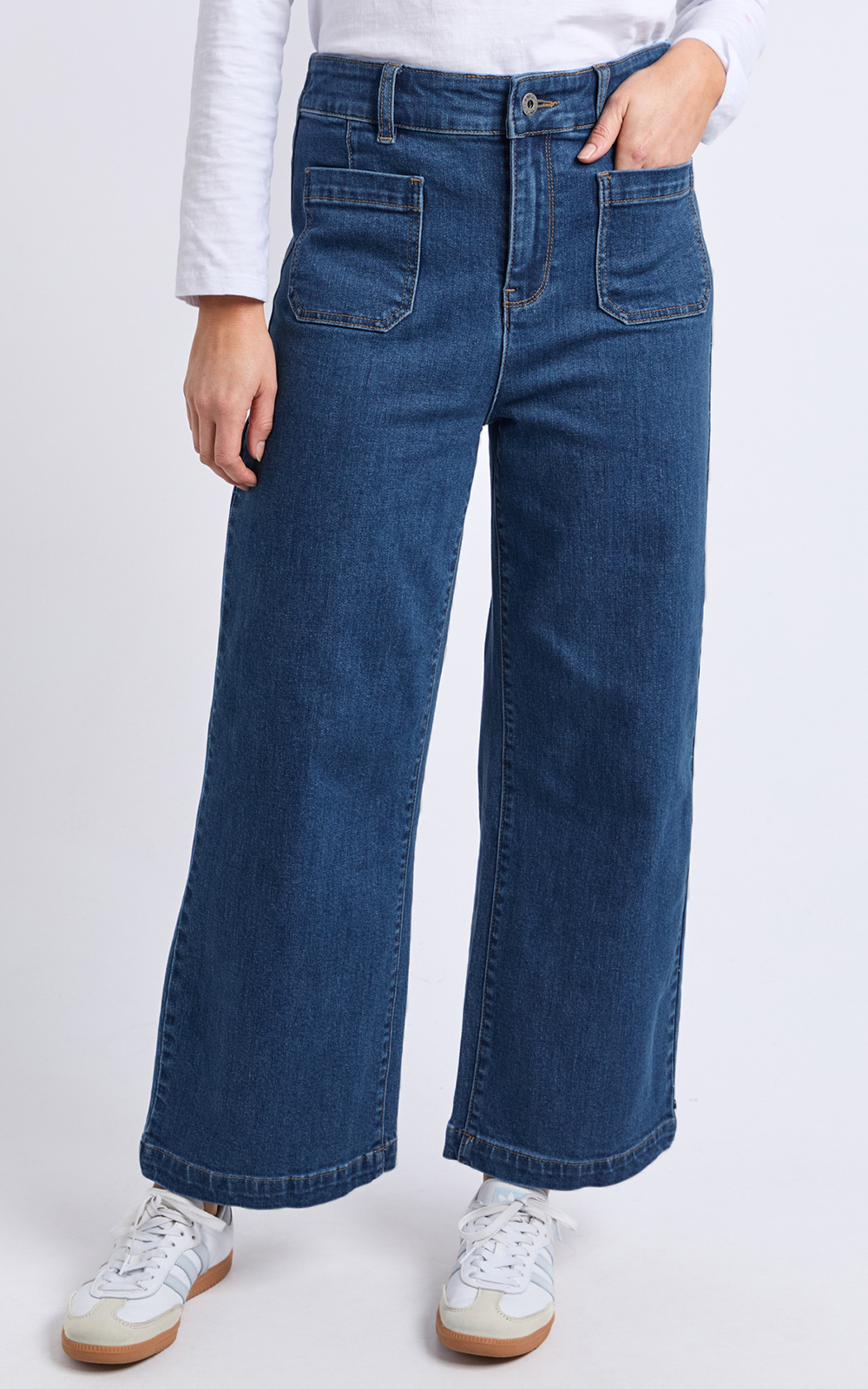 Alyssa Front Pocket Jean product photo.