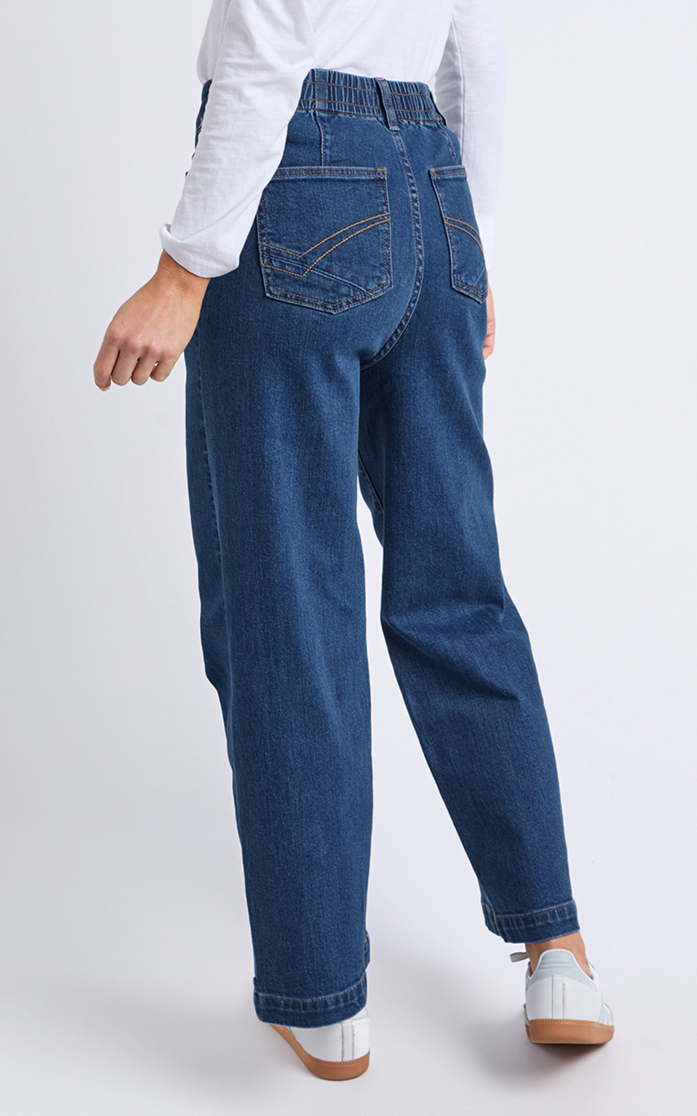 Alyssa Front Pocket Jean product photo.