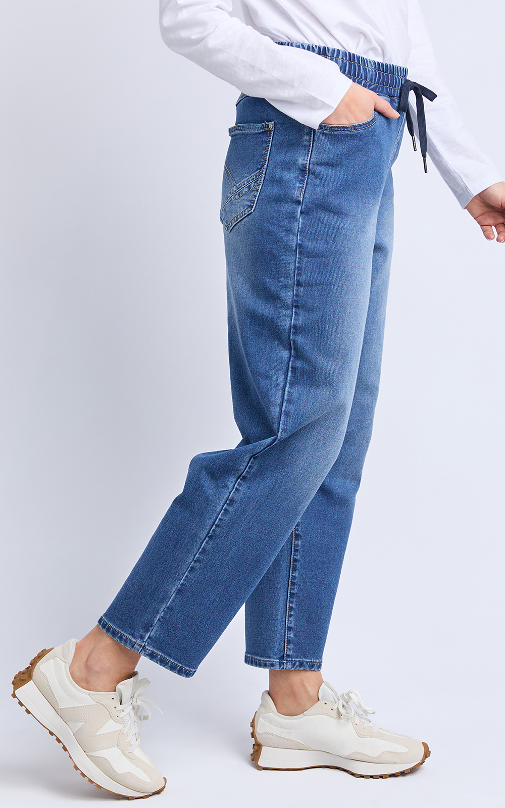 Marta Barrel Jogger product photo.