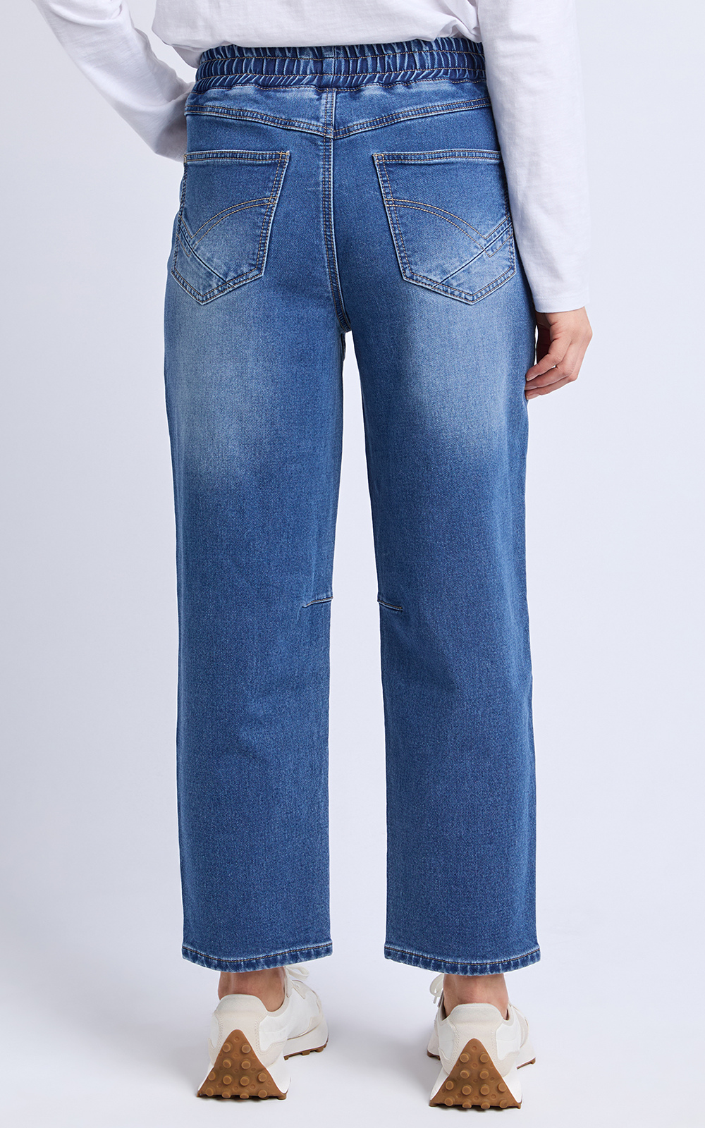 Marta Barrel Jogger product photo.