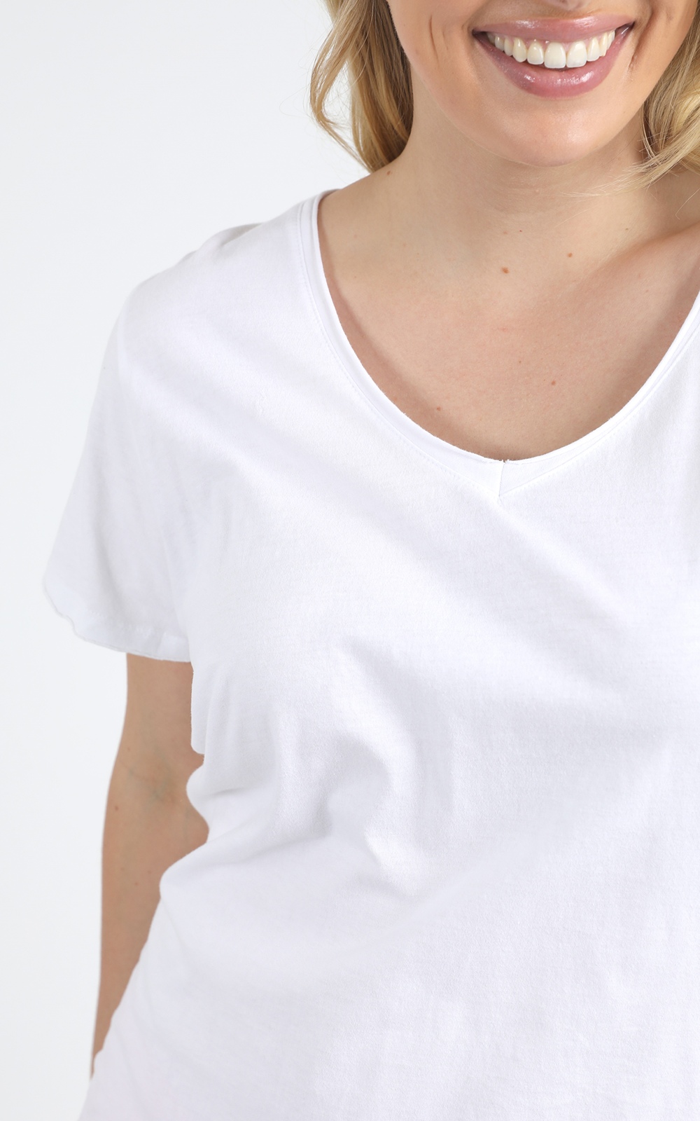 Fundamental Vee Tee product photo.