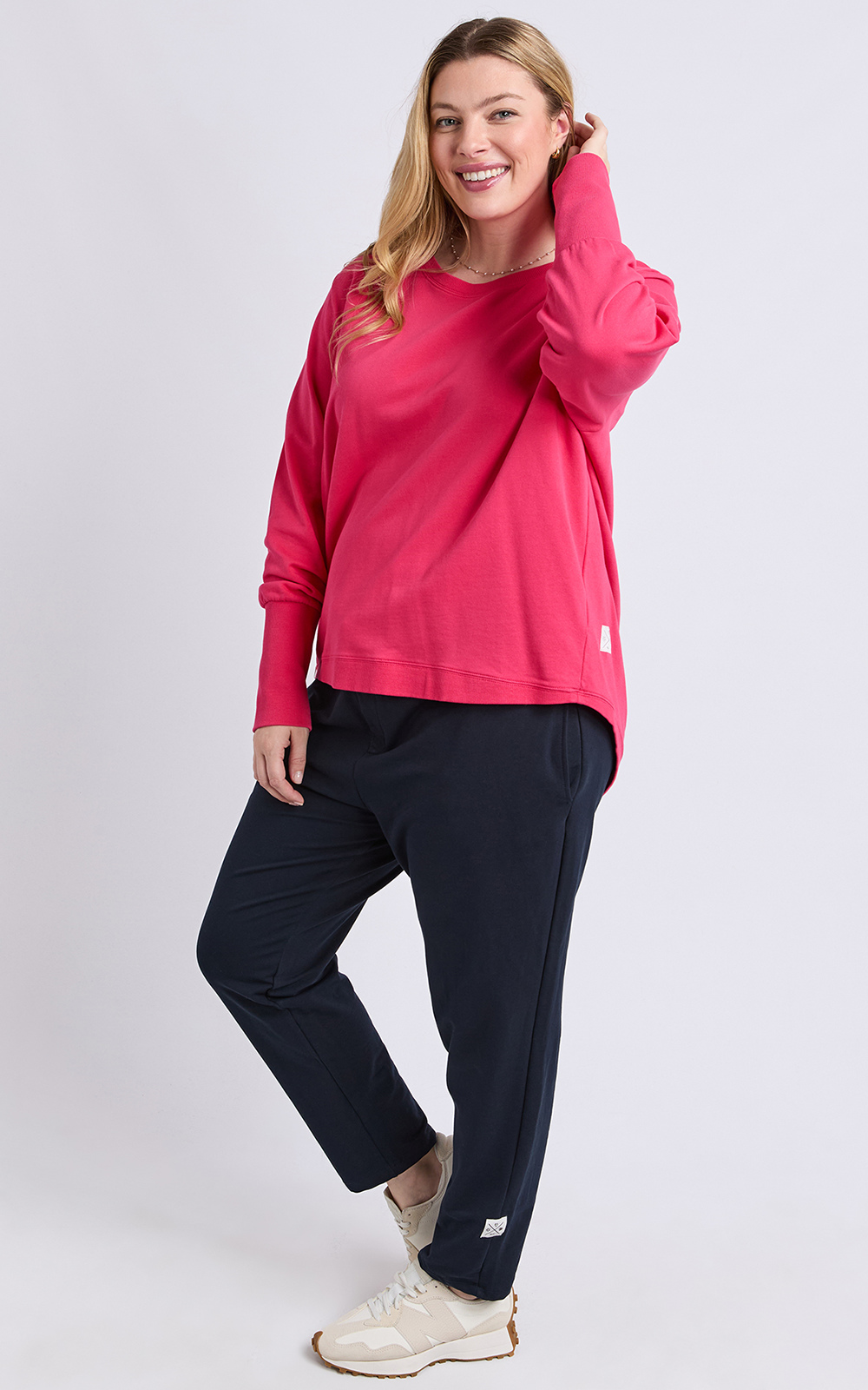 Divine Crew product photo.