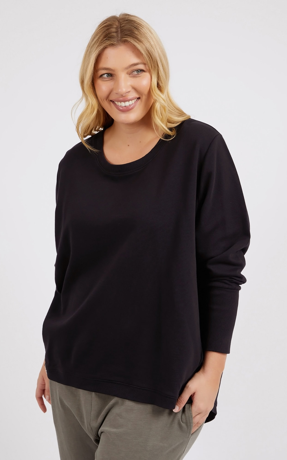 Divine Crew product photo.