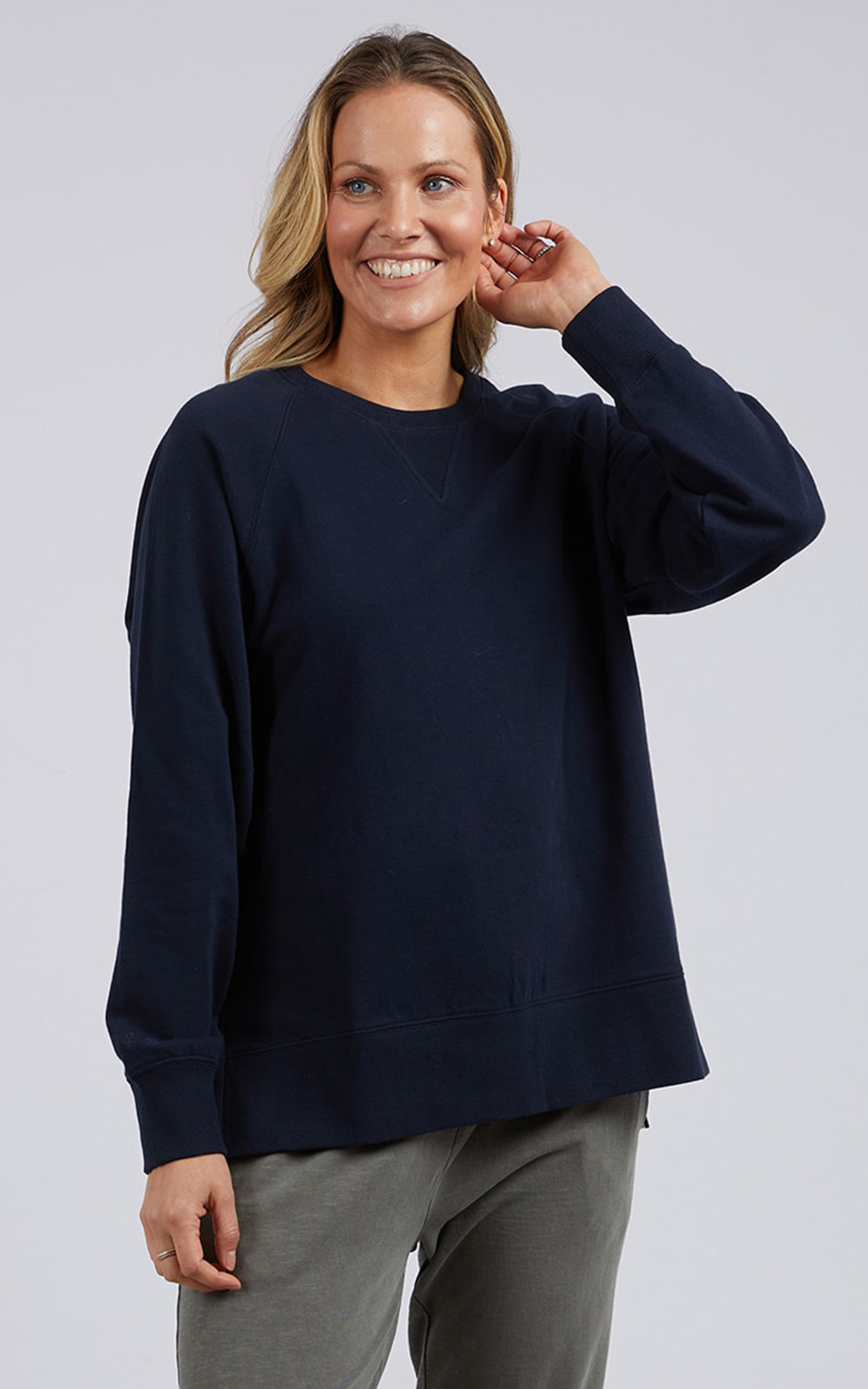 Melbourne Crew product photo.