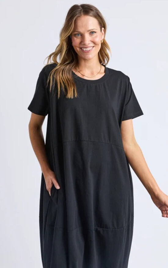 Diana Ss Dress product photo.
