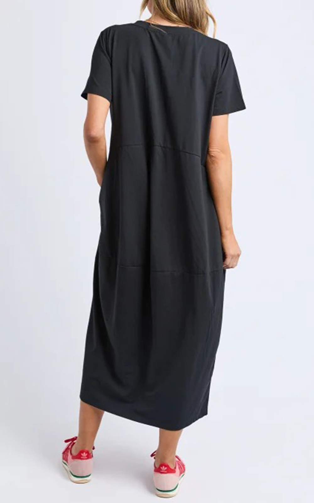 Diana Ss Dress product photo.
