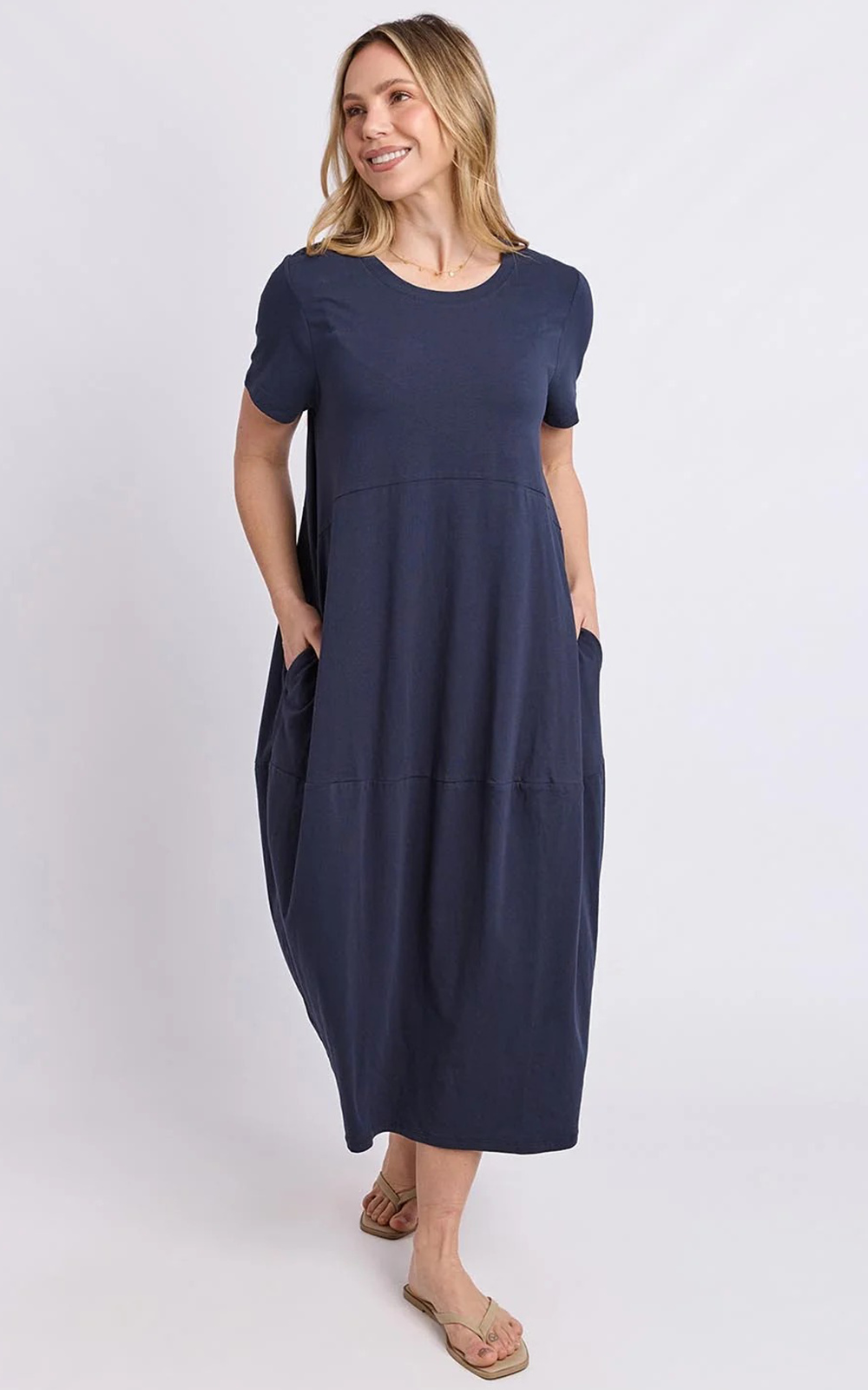 Diana Ss Dress product photo.