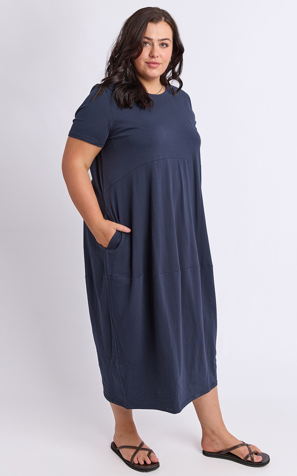 Diana Ss Dress product photo.