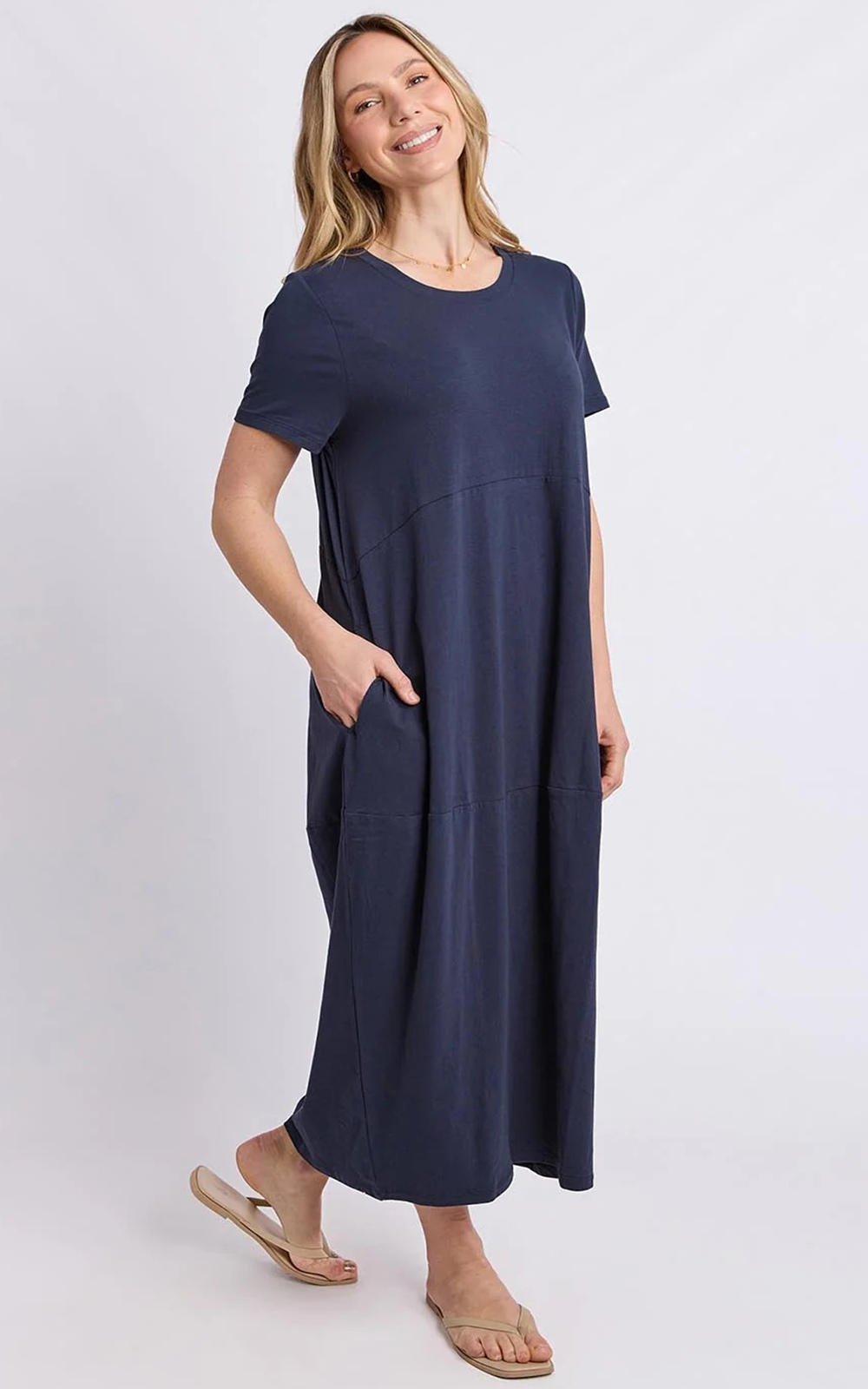 Diana Ss Dress product photo.