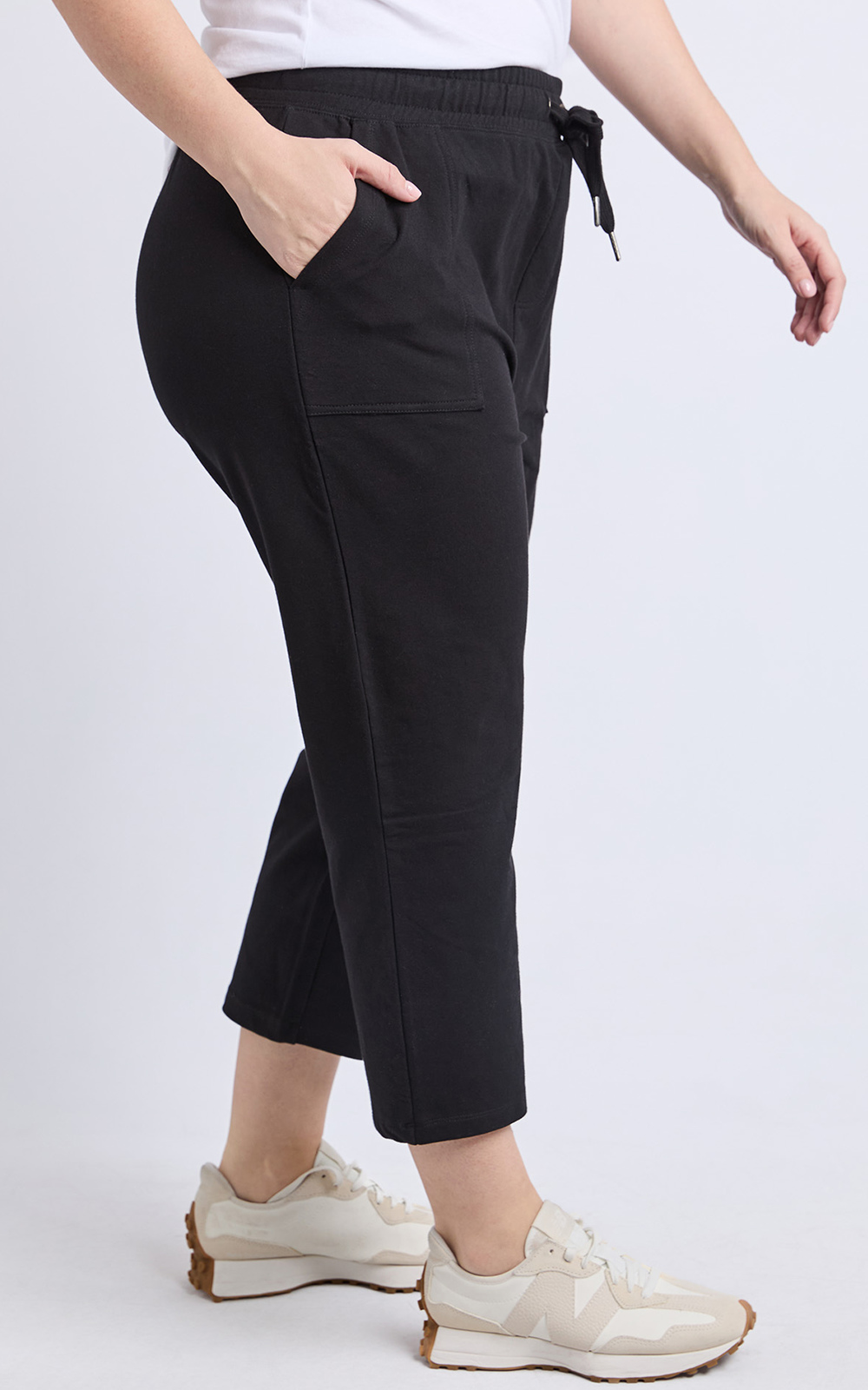 Sutton Track Pant product photo.