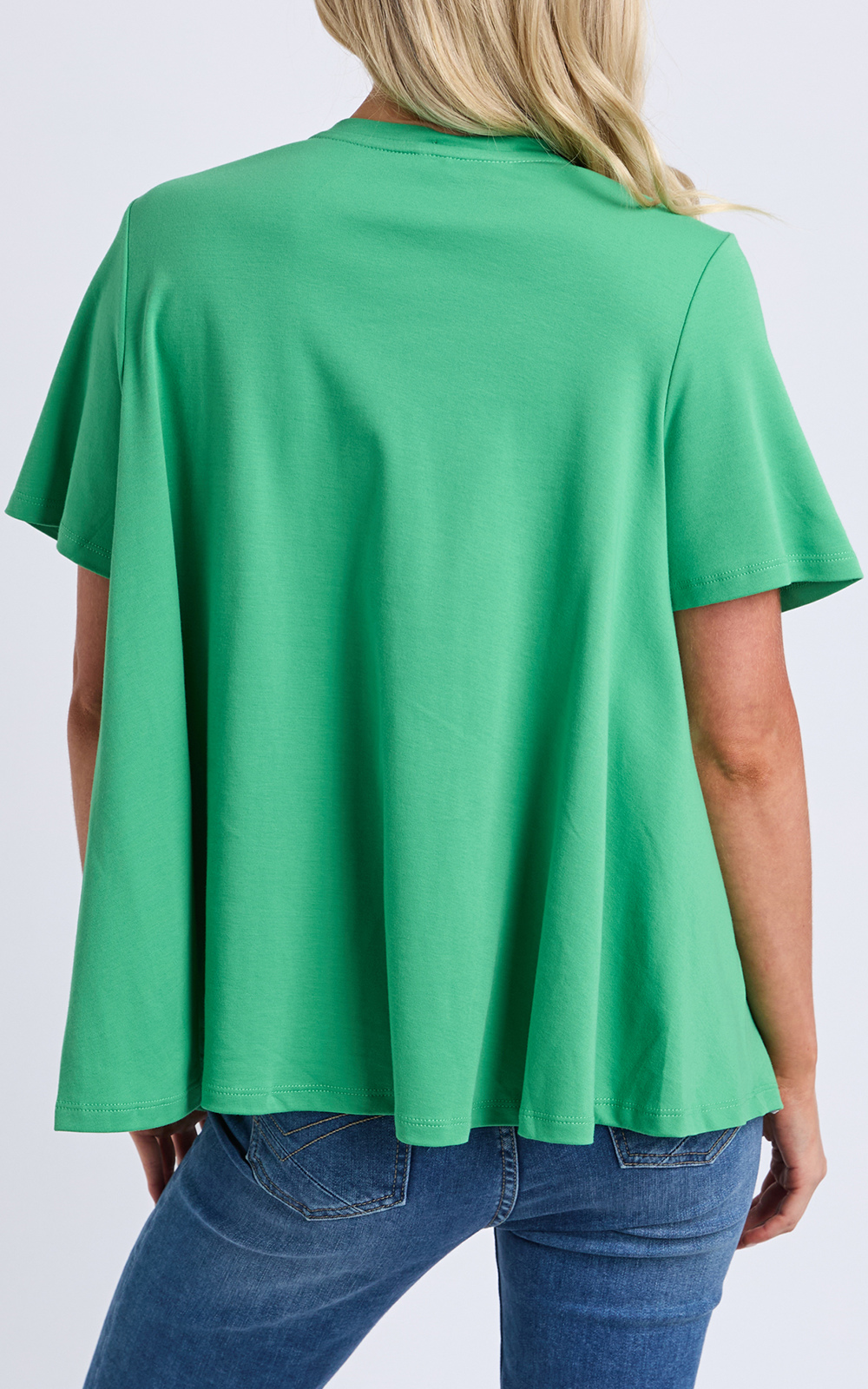 Daisy Tee product photo.