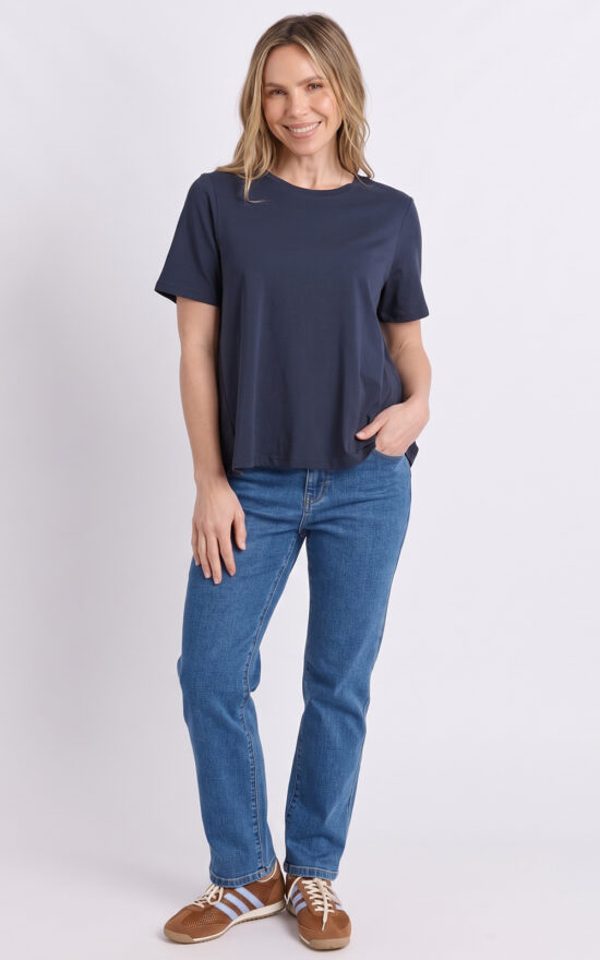Daisy Tee product photo.