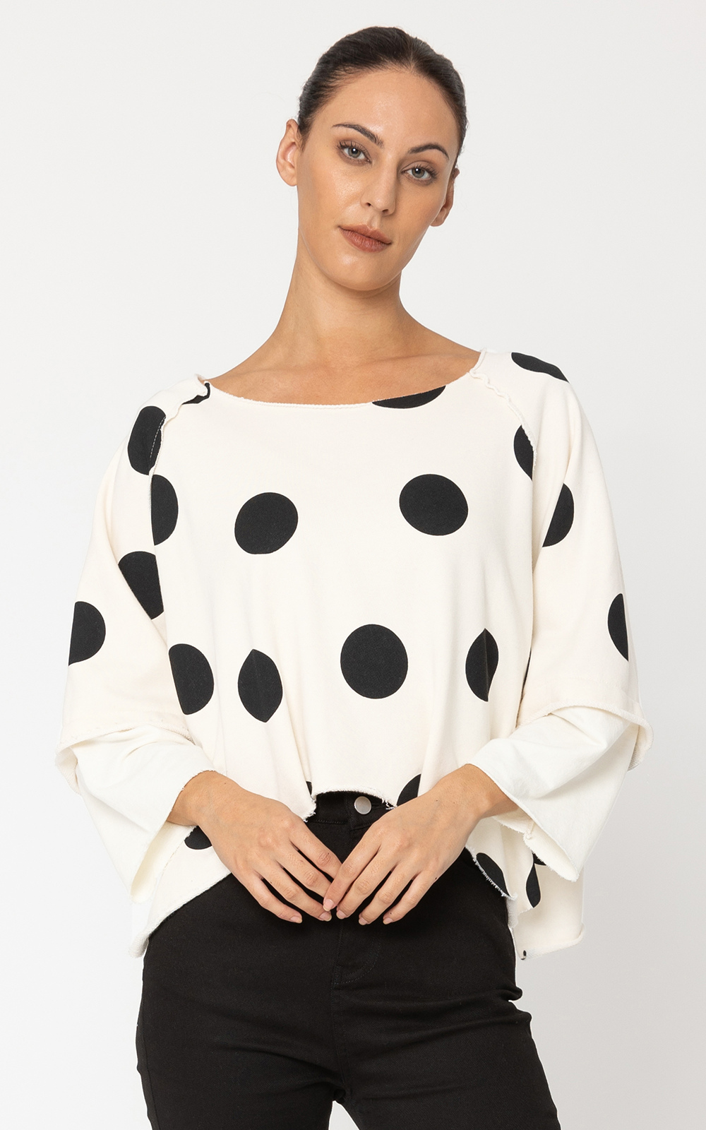 Riza Sweatshirt product photo.