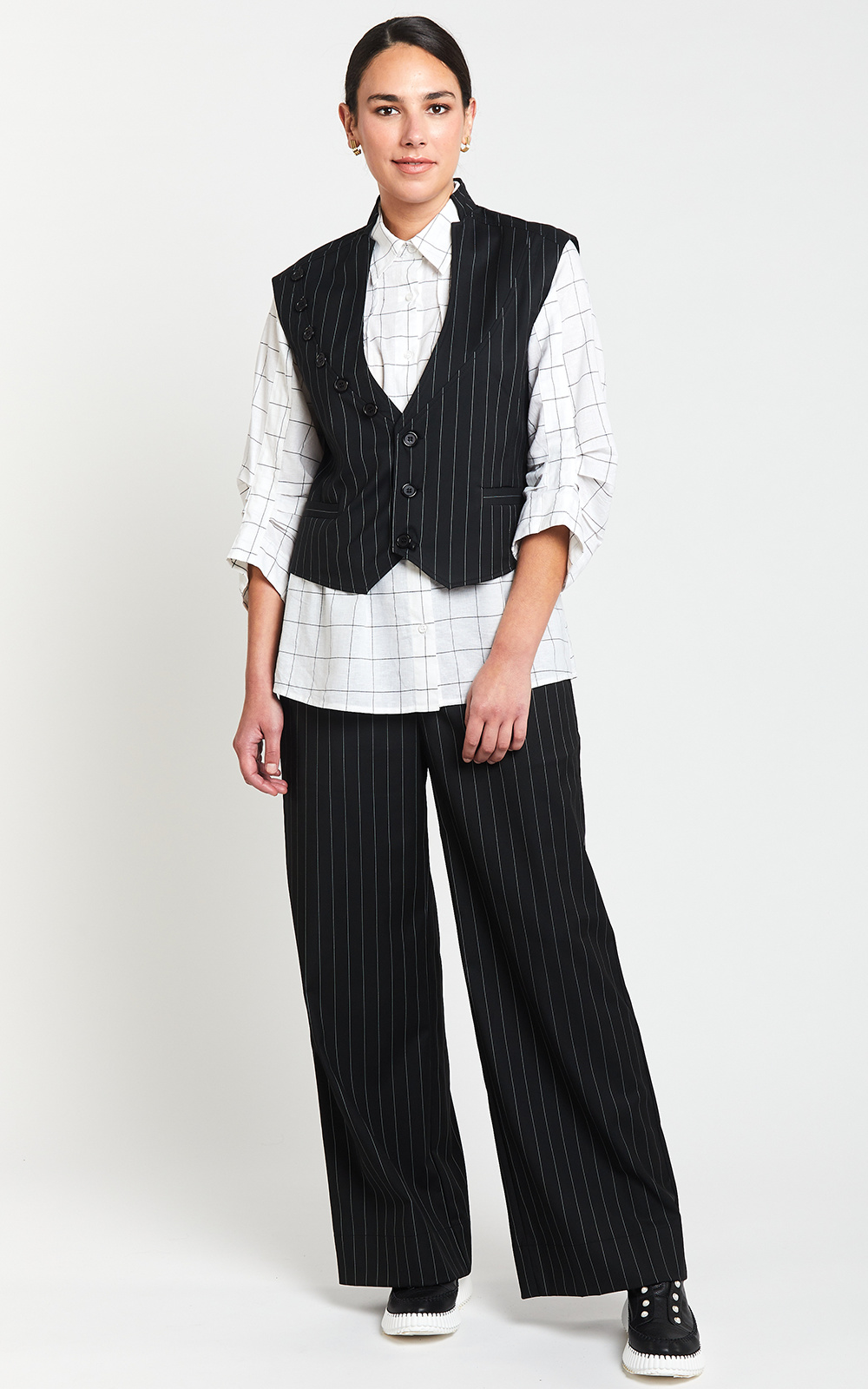 Arizona Boyfriend Pant product photo.
