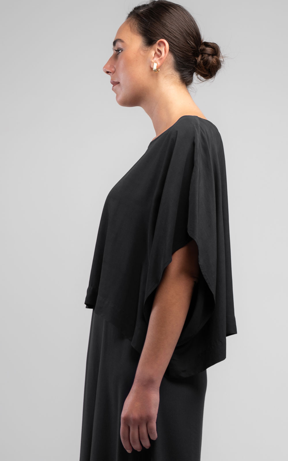 Poppy Crop Tee product photo.