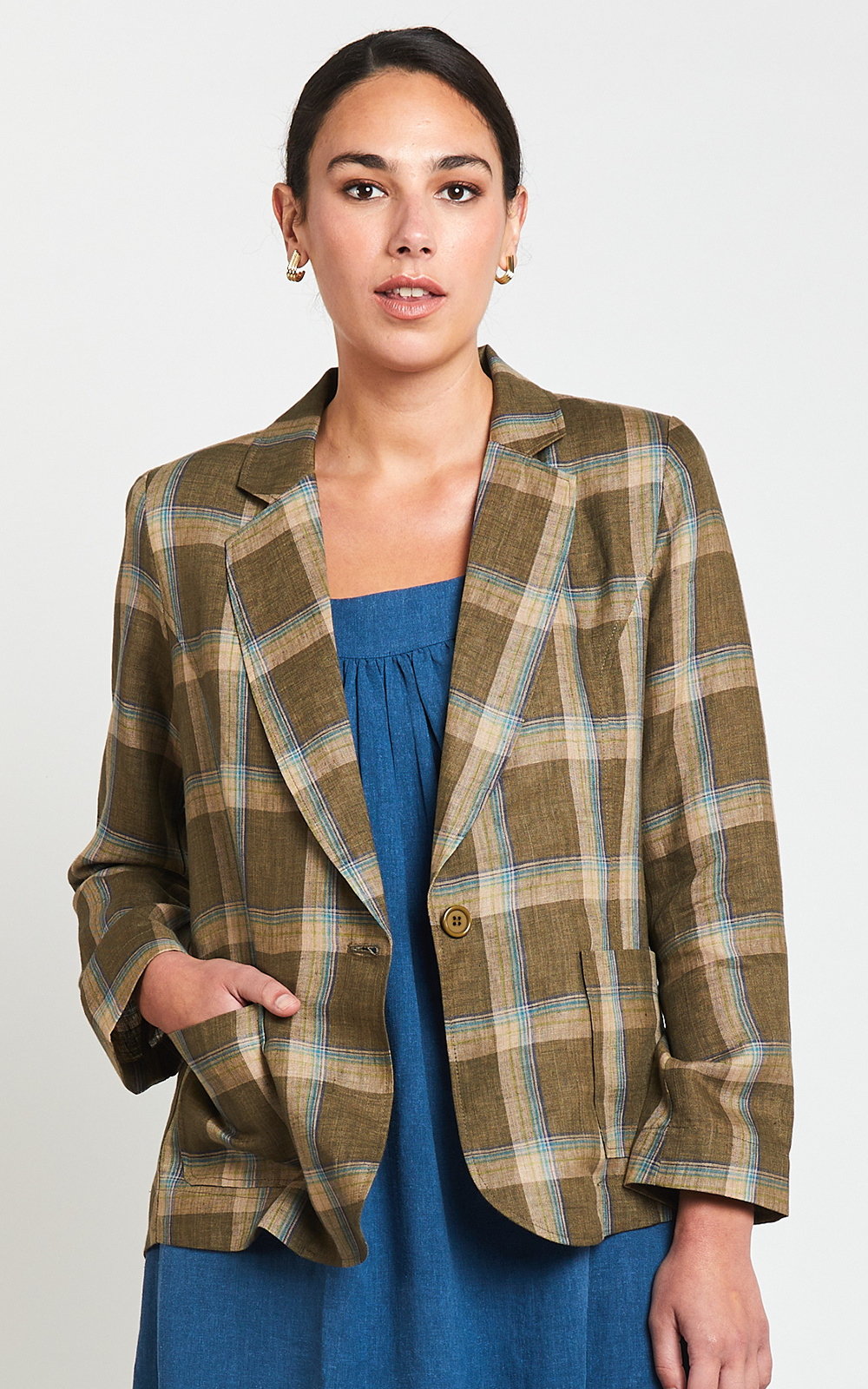 Dublin Linen Blazer product photo.