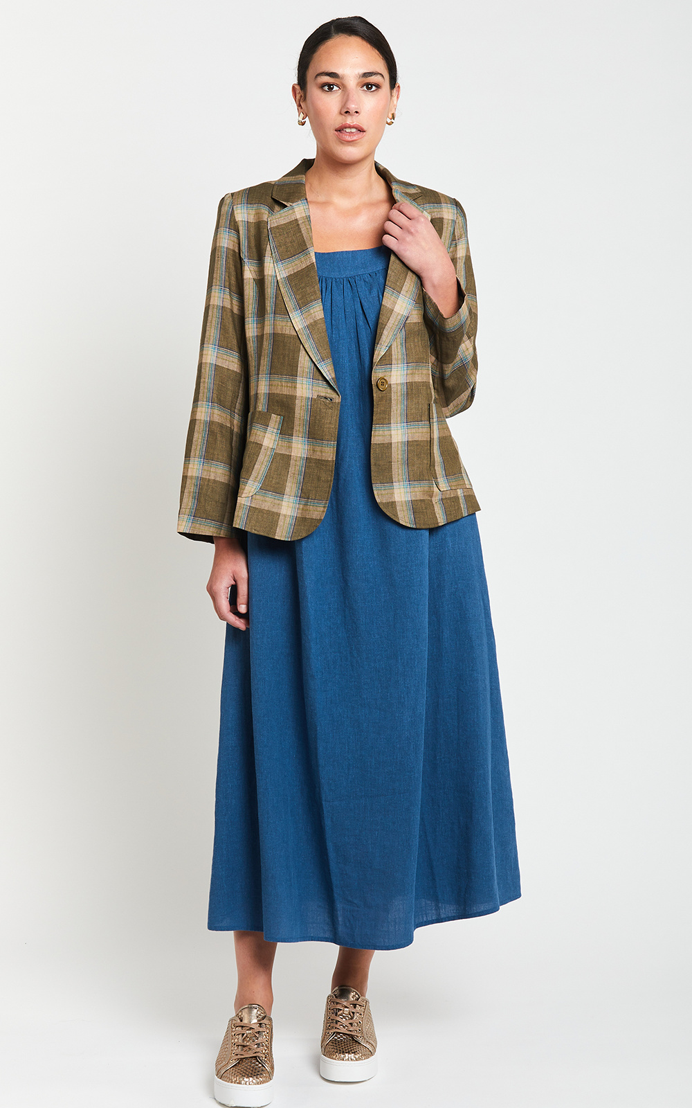 Dublin Linen Blazer product photo.