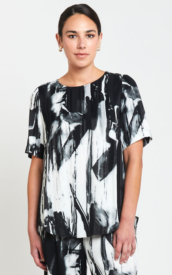 Cityscape Shell Top product photo.