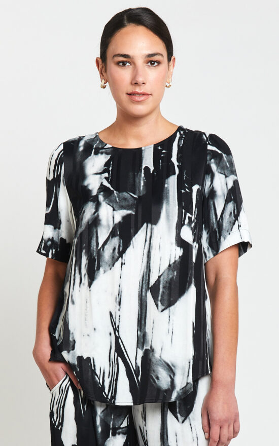 Cityscape Shell Top product photo.
