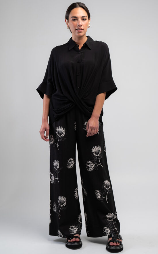 Protea Palazzo Pant product photo.