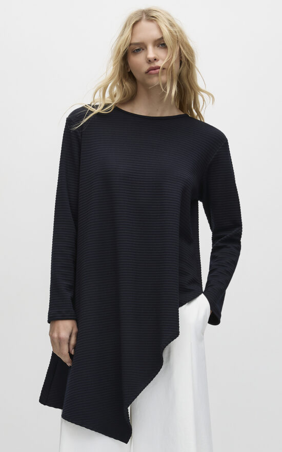 Veil Sweater product photo.