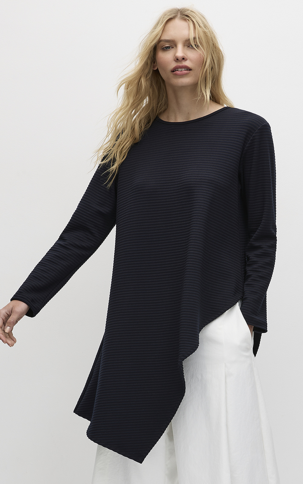 Veil Sweater product photo.