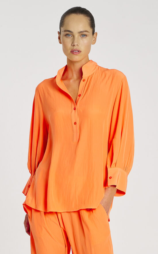 Resort Shirt product photo.