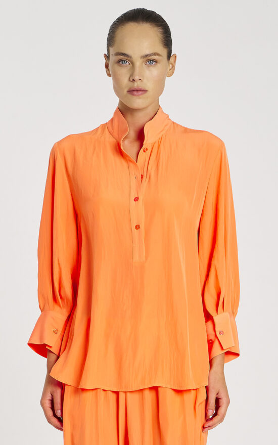 Resort Shirt product photo.