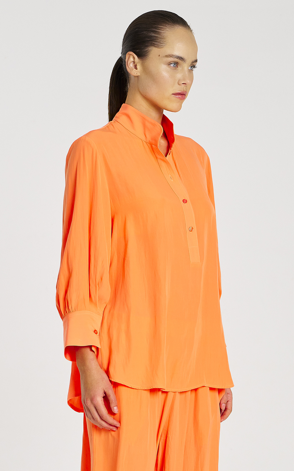 Resort Shirt product photo.