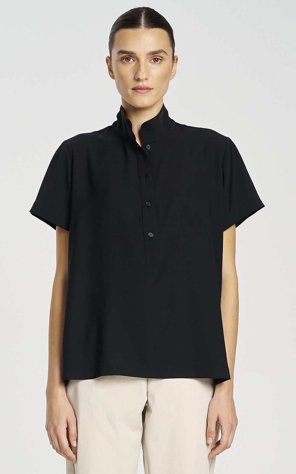 Resort Top product photo.