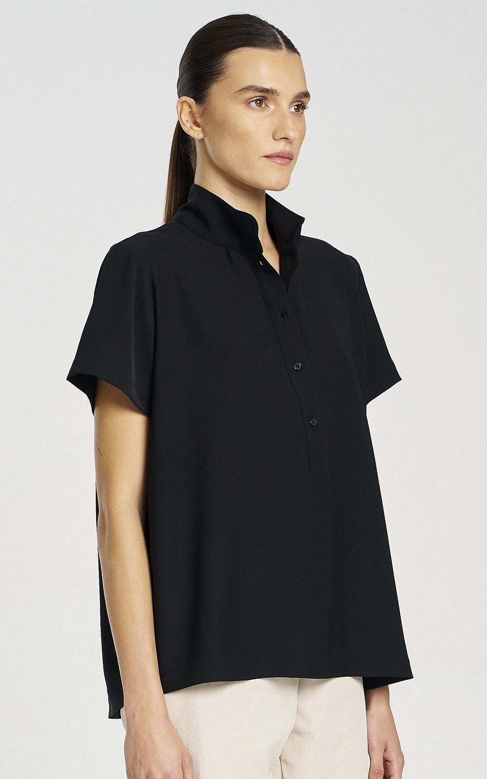 Resort Top product photo.
