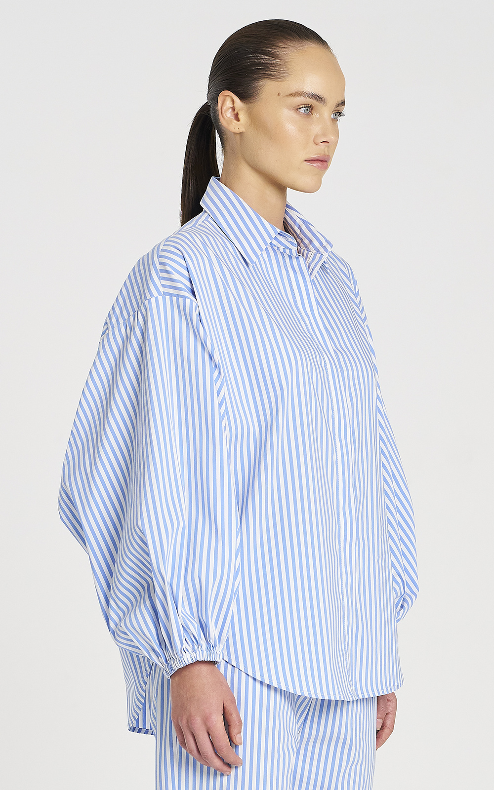 Billow Shirt product photo.