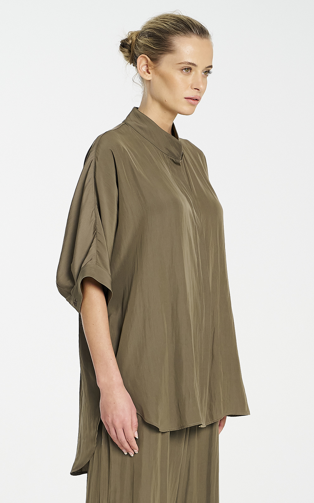 Villa Overshirt product photo.