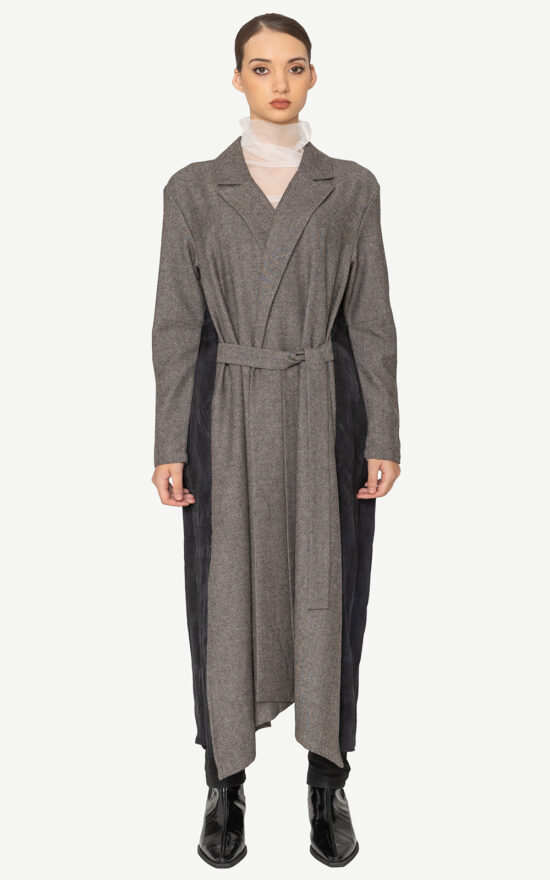 Rove Coat product photo.