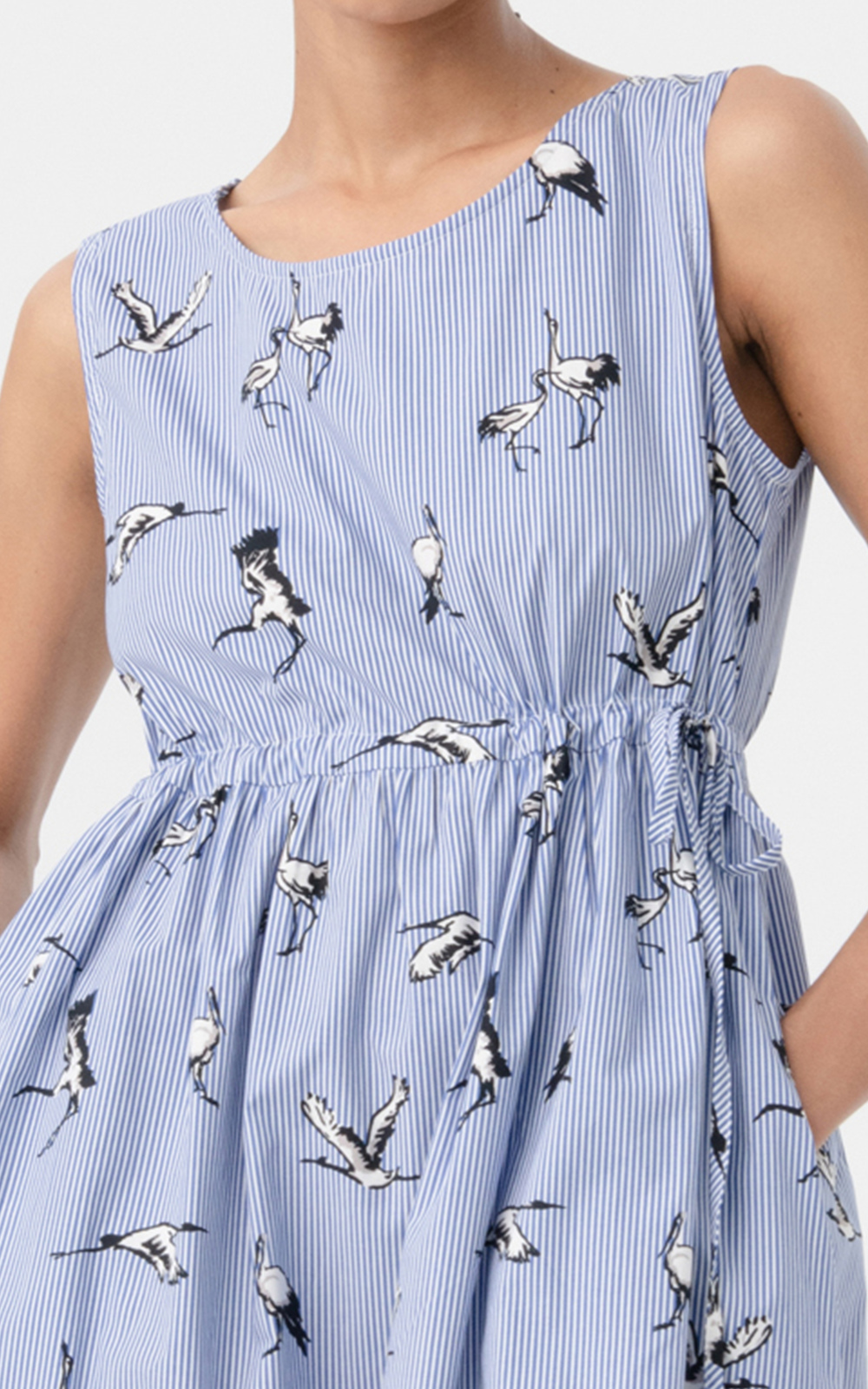 Como Dress product photo.