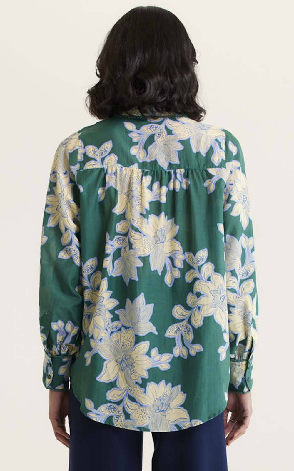Soho Shirt In Lulu product photo.