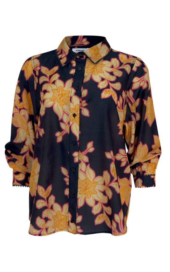Soho Shirt In Lulu product photo.