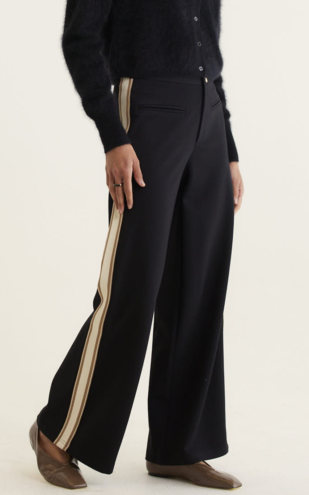Retreat Pant In Ponti product photo.