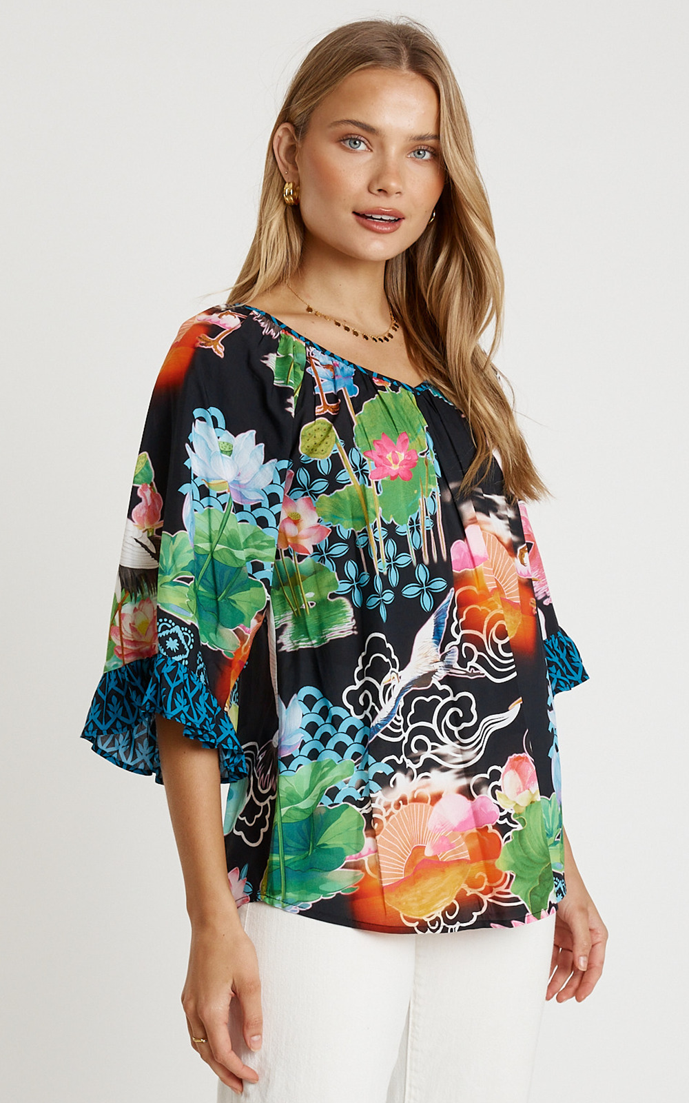 Akiko Top product photo.