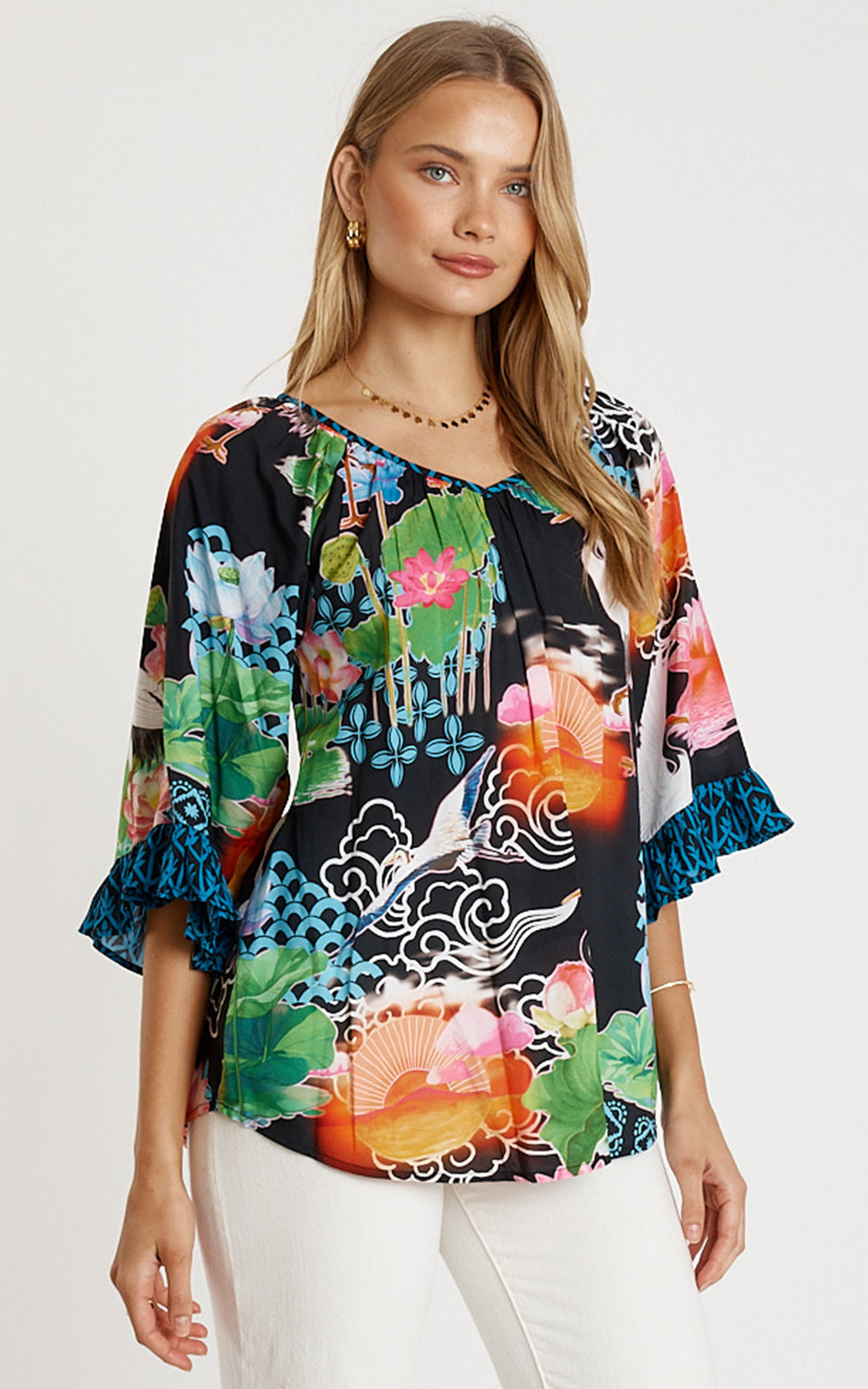 Akiko Top product photo.