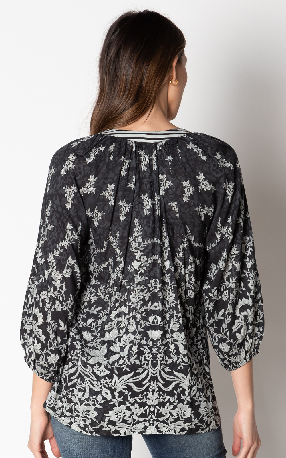 Almeria Top  product photo.