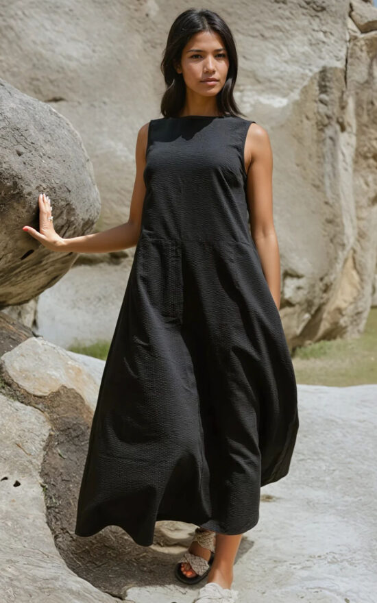Anna Dress product photo.
